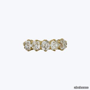 Contemporary 18K Yellow Gold Old Mine Cut Diamond Band