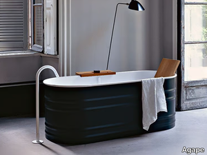 VIEQUES - Freestanding oval steel bathtub _ Agape