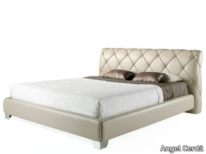 7028 - Upholstered double bed with tufted headboard _ Angel Cerdá