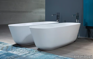 BAÌA SMALL - Oval Cristalplant® bathtub _ Antoniolupi