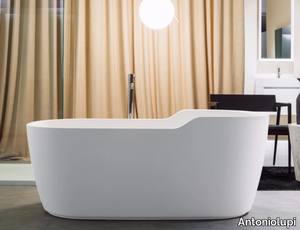 FUNNY WEST - Freestanding Cristalplant® bathtub _ Antoniolupi