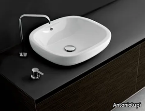 ECO - Oval ceramic washbasin _ Antoniolupi