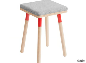 MARCO - Low stool with integrated cushion _ Askia