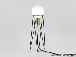 IPPOT - Metal table lamp _ Aromas del Campo