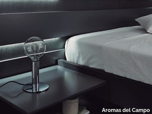 LESS - Metal bedside lamp with fixed arm _ Aromas del Campo