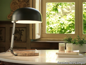 MARBRE - Metal table lamp with fixed arm _ Aromas del Campo