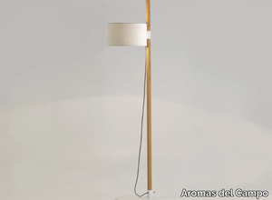 RIU - Height-adjustable wooden floor lamp _ Aromas del Campo