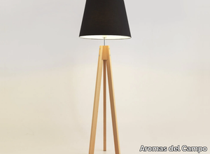 TRIP - Beech floor lamp _ Aromas del Campo