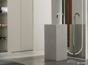 MONOLITE - COMPOSITION DORICK - Square freestanding Carrara marble washbasin _ Arcom