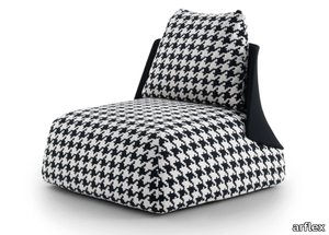 BUTTERFLY - Upholstered fabric armchair with removable cover _ arflex