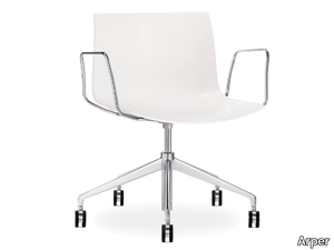 CATIFA 53 - Swivel chair with armrests with 5-spoke base _ Arper