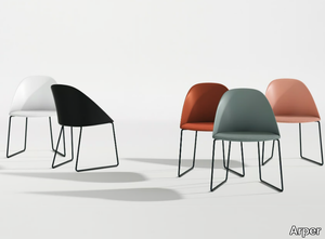 CILA - Sled base chair with integrated cushion _ Arper