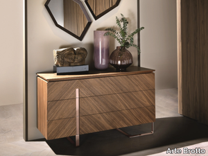 LEONARDO L314N/M - Walnut chest of drawers with integrated handles _ Arte Brotto