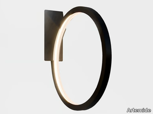 "O" - Aluminium outdoor wall lamp _ Artemide