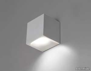 AEDE - LED dimmable aluminium wall light _ Artemide