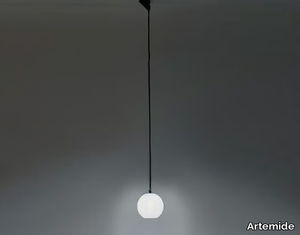 AGGREGATO SFERA - Halogen methacrylate pendant lamp _ Artemide