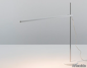 TALAK PROFESSIONAL - Height-adjustable swivel table lamp _ Artemide