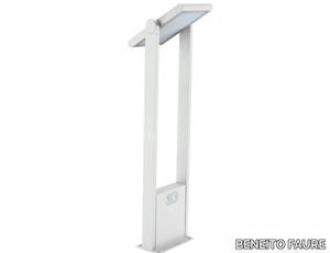 POPA - Solar Powered aluminium bollard light with motion sensor _ BENEITO FAURE