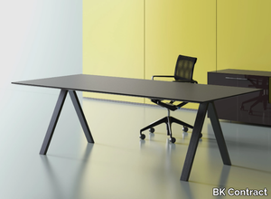 VIS DIRECTIONAL - Rectangular wood veneer executive desk _ BK Contract