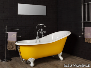 LAVANDE - Cast iron bathtub on legs _ BLEU PROVENCE