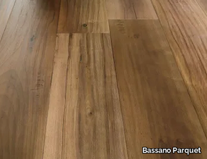 EUROPEAN WALNUT - Hand scraped walnut parquet _ Bassano Parquet