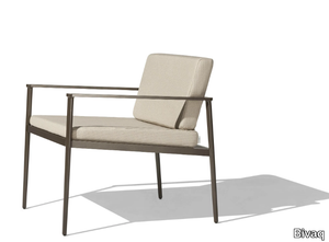 VINT - Garden easy chair with armrests _ Bivaq