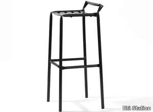 STRAW - High stool with footrest _ Blå Station