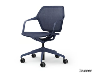 RAY WORK - Swivel chair with 5-spoke base with armrests _ Brunner