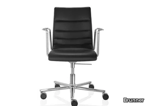 FINA - Leather office chair with castors with armrests with 5-Spoke base _ Brunner