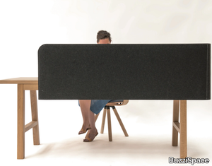 BuzziWrap Desk - Acoustical desk panel _ BuzziSpace