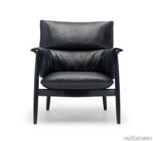 E015 Embrace Lounge Chair