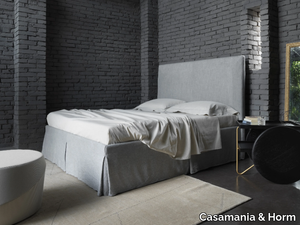 SARDEGNA - Double bed with high headboard _ Casamania & Horm