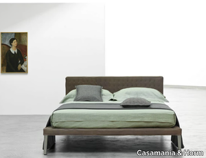 EBRIDI WOOD - QUILTED - Double bed with tufted headboard _ Casamania & Horm