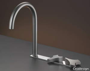 ZIQQ 10 - 3 hole washbasin tap with swivelling spout _ Ceadesign