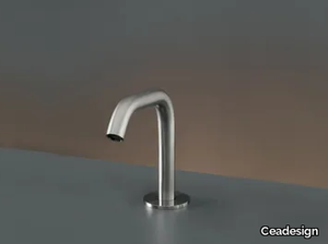 MILO360 68 - Deck-mounted spout _ Ceadesign