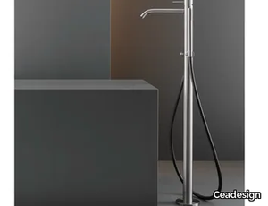 MILO360 19 - Free-standing mixer for bathtub with hand shower _ Ceadesign