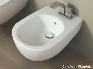 IO 2.0 - Wall-hung bidet with overflow _ Ceramica Flaminia