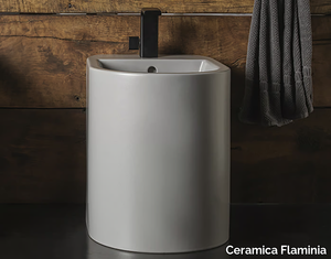 ASTRA - Floor mounted ceramic bidet _ Ceramica Flaminia