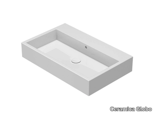 I CLASSICI - SCQ81 - Single Globothin® washbasin with overflow _ Ceramica Globo