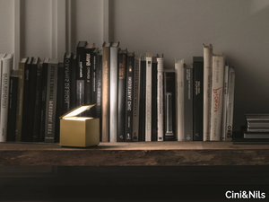 CUBOLUCE LED - Technopolymer table lamp _ Cini&Nils