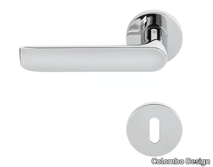 LUND SE 11 R-RY - Brass door handle on rose _ Colombo Design