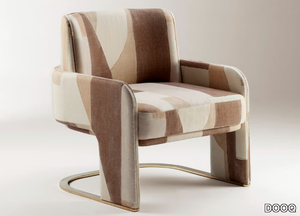 ODISSEIA - Cantilever fabric armchair with armrests _ DOOQ