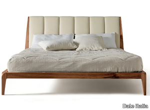 VERSO NORD P-112 - Walnut double bed with upholstered headboard _ Dale Italia