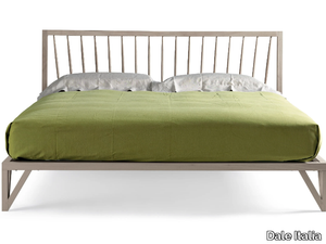 LEGGIADRO P-620 - Walnut double bed _ Dale Italia