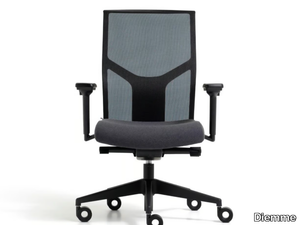 FIT - Mesh office chair with armrests with 5-Spoke base _ Diemme
