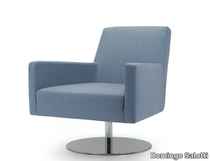 BOSTON LOW - Swivel fabric armchair with removable cover with armrests _ Domingo Salotti