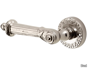 AUREA - Brass door handle on rose _ Dnd