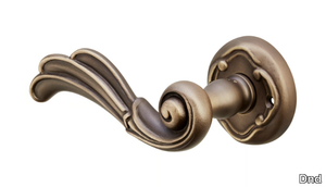 ONDA - Brass door handle on rose _ Dnd