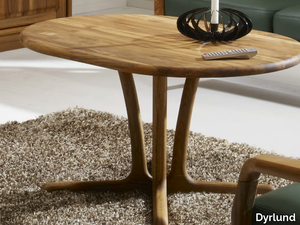 9257 - Oval wooden coffee table _ Dyrlund