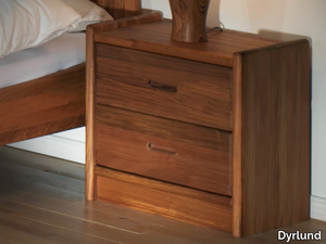 2139M - Wooden bedside table with drawers _ Dyrlund